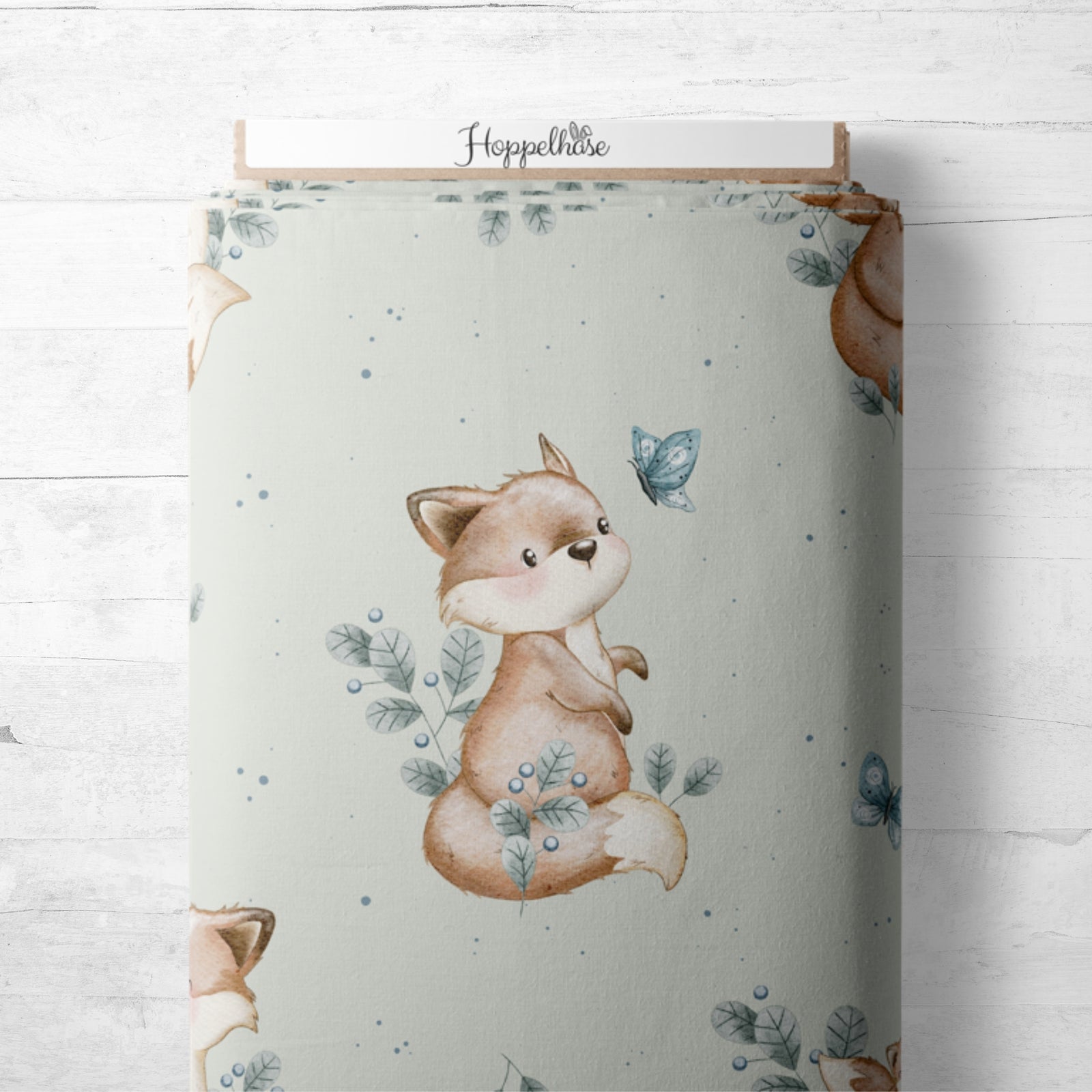 Fuchs mit Schmetterlingen