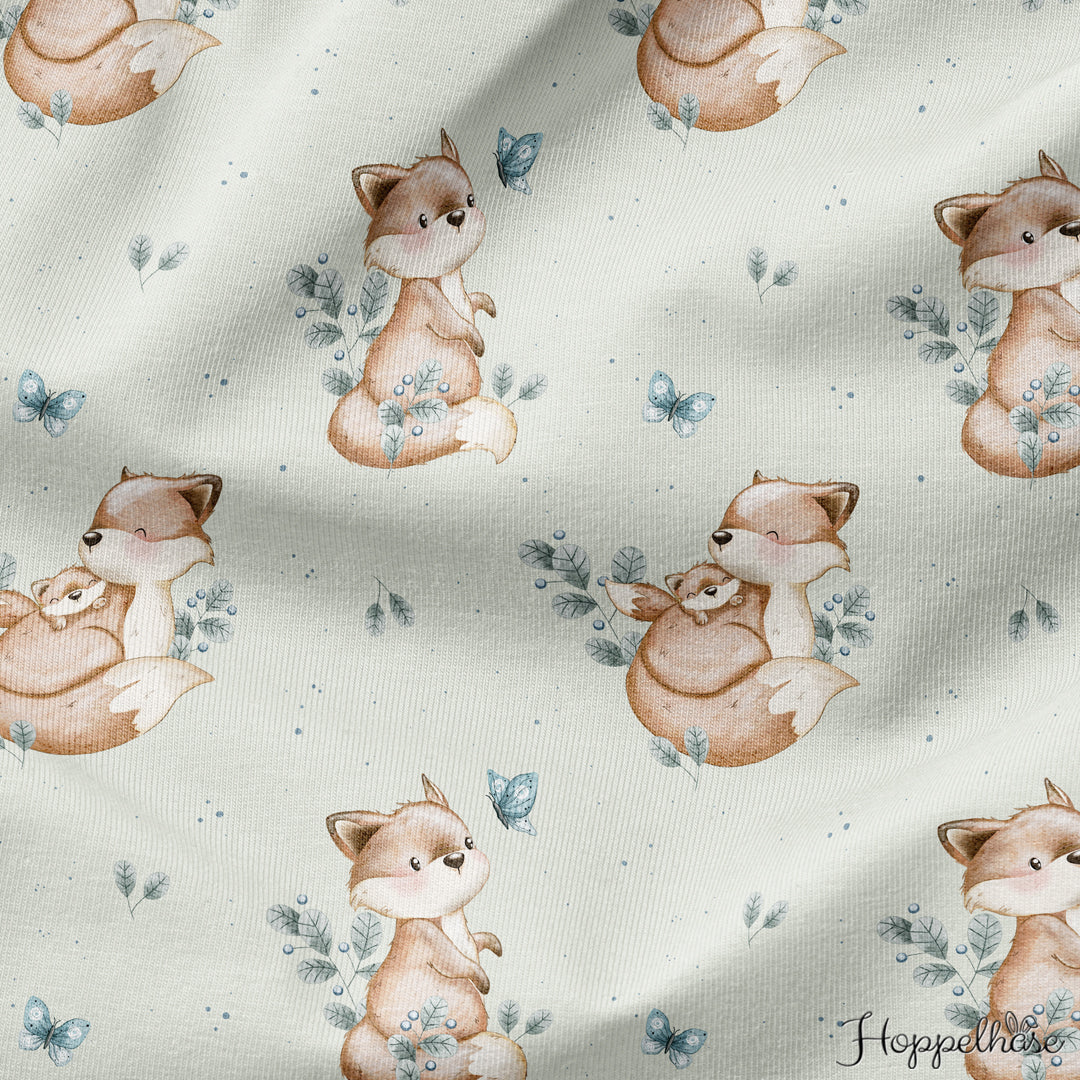 Fuchs mit Schmetterlingen